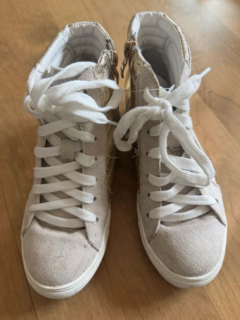 Vintage Havana Womens Hailey Glitter Studded High Lace Up Sneakers